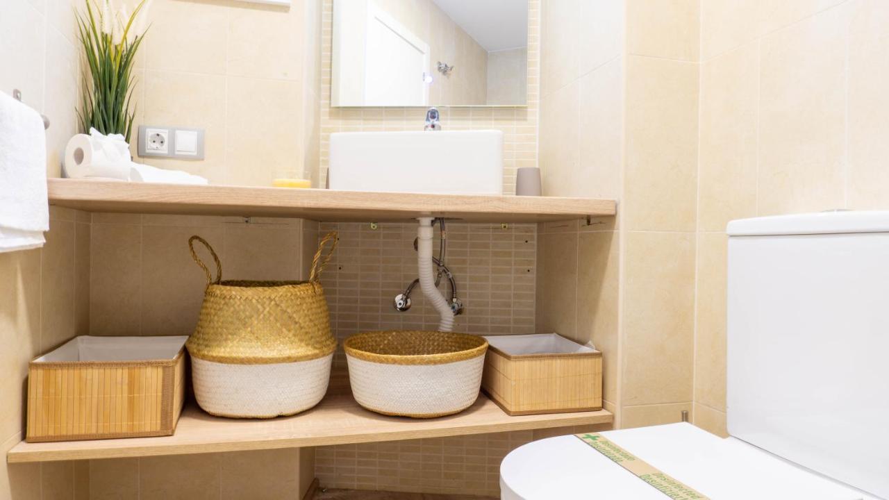 Apartment Dos Aceras Malaga Bagian luar foto